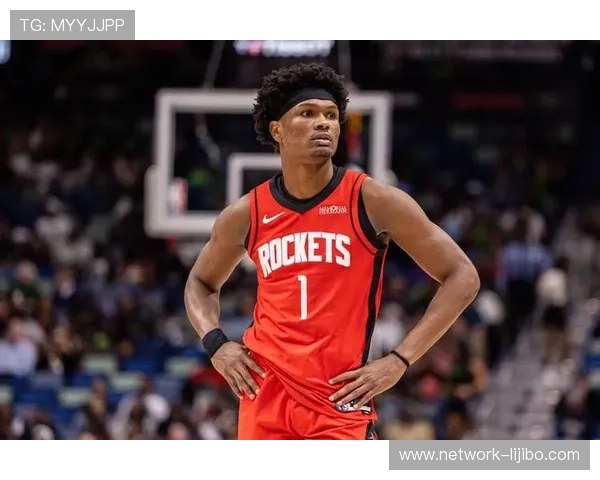 爵士队迎来新赛季挑战 球队年轻化进程加速 新秀表现引发关注